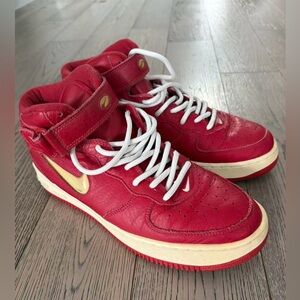 Nike Air Force 1 Mid Red Sneakers |